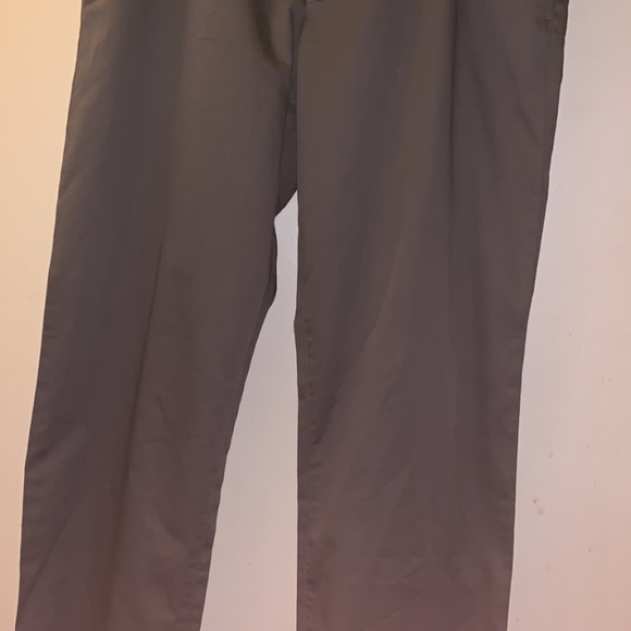 Men Gap Khaki - Picture 3 of 4